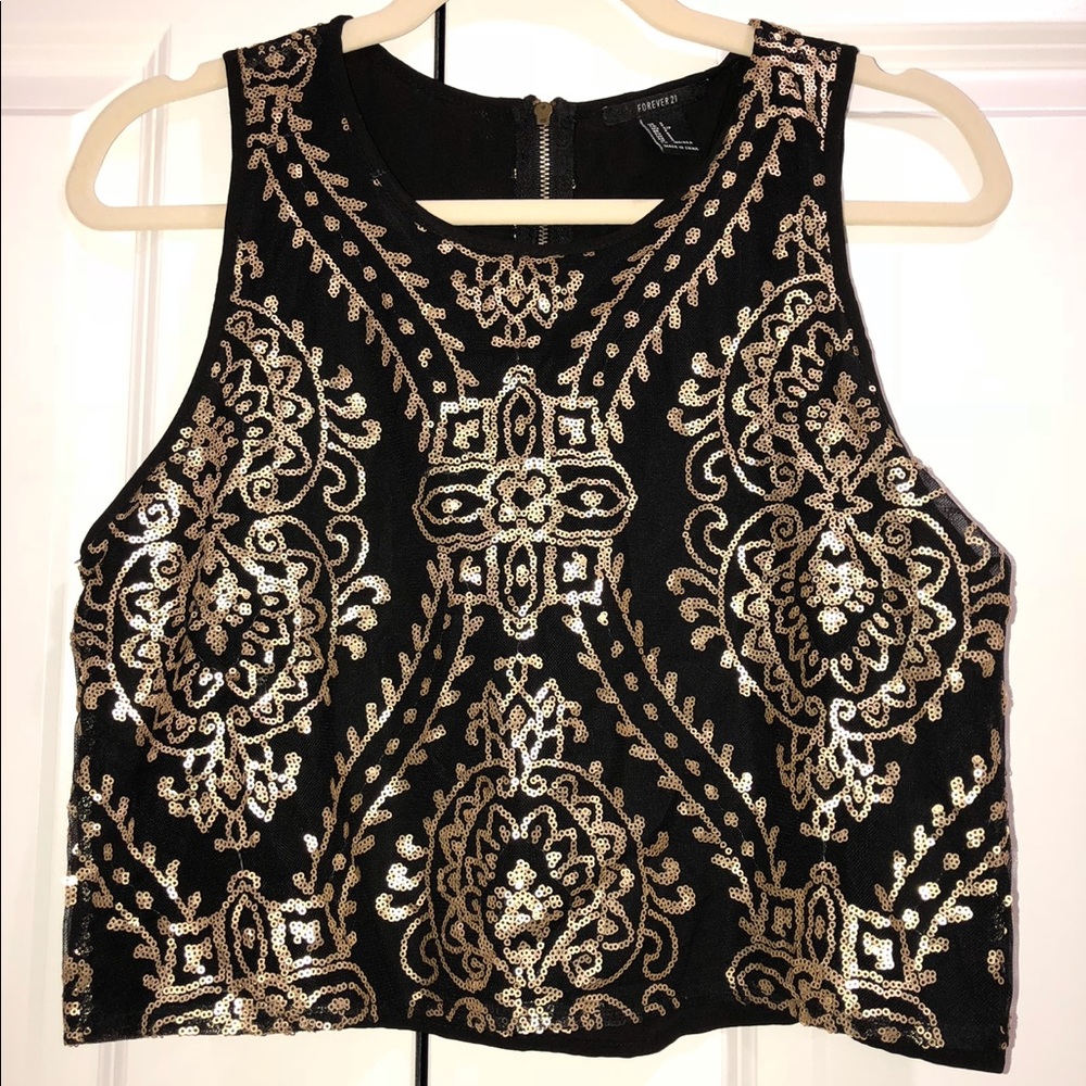 Black and Gold crop top